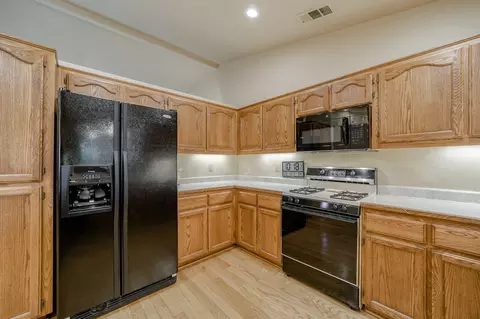 1562 Purple Way, Redding, CA 96003 photo 10