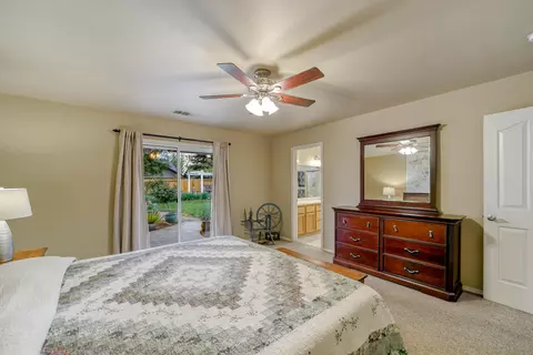 1562 Purple Way, Redding, CA 96003 photo 21