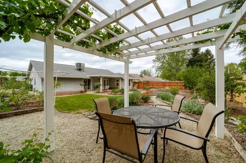 1562 Purple Way, Redding, CA 96003 photo 37