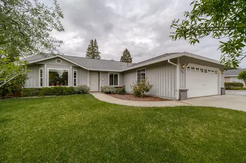 1562 Purple Way, Redding, CA 96003 photo 2
