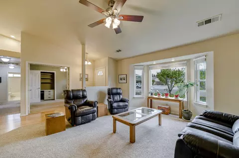 1562 Purple Way, Redding, CA 96003 photo 4