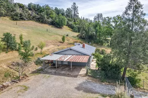 520 Branstetter Ln, Redding, CA 96001 photo 3