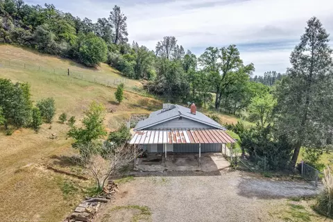 520 Branstetter Ln, Redding, CA 96001 photo 2