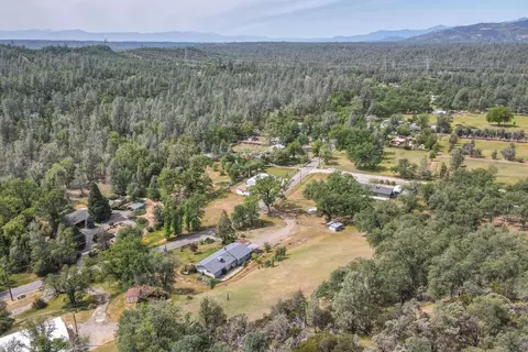 520 Branstetter Ln, Redding, CA 96001 photo 9
