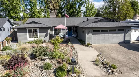 2774 Teal Ct, Redding, CA 96001 photo 1
