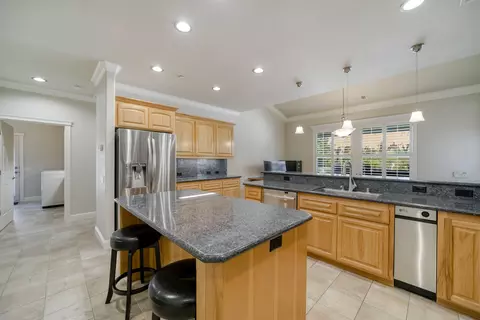 4873 St Charles Dr, Redding, CA 96002 photo 4