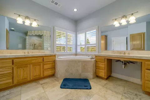4873 St Charles Dr, Redding, CA 96002 photo 13