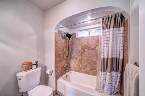 1800 Grandview Ave, Redding, CA 96001 photo 23