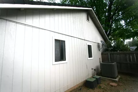6748 Creekside St, Redding, CA 96001 photo 24