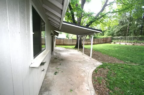 6748 Creekside St, Redding, CA 96001 photo 23