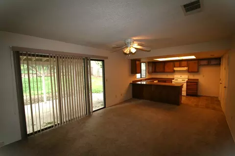 6748 Creekside St, Redding, CA 96001 photo 7