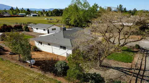 6526 Clear View Dr, Anderson, CA 96007 photo 16