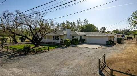6526 Clear View Dr, Anderson, CA 96007 photo 2