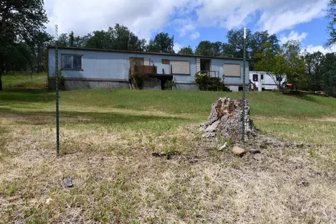 9824 Forgotten Trl, Redding, CA 96003 photo 1