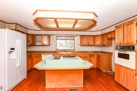 4933 Pinehurst Rd, Anderson, CA 96007 photo 5