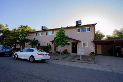 3334 Alexander Dr, Redding, CA 96002 photo 2