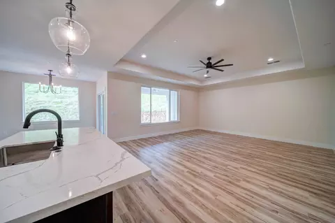 960 Bellagio Ter, Redding, CA 96003 photo 6