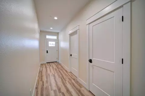 960 Bellagio Ter, Redding, CA 96003 photo 35