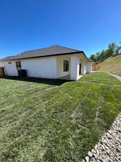 960 Bellagio Ter, Redding, CA 96003 photo 39