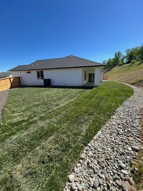 960 Bellagio Ter, Redding, CA 96003 photo 40