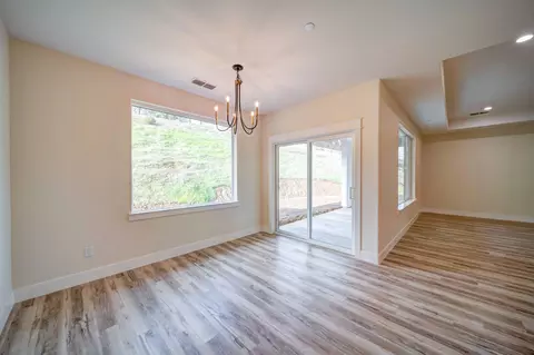 960 Bellagio Ter, Redding, CA 96003 photo 13