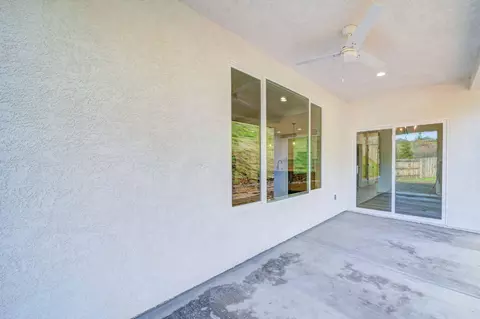 960 Bellagio Ter, Redding, CA 96003 photo 38