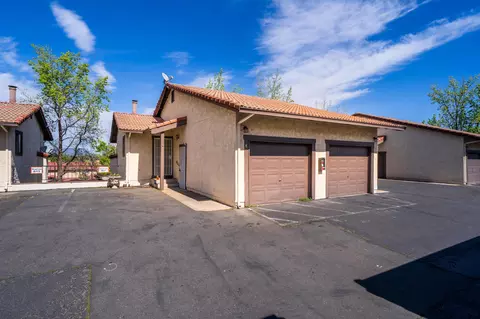 827 Mission Sierra Ct, Redding, CA 96003 photo 1
