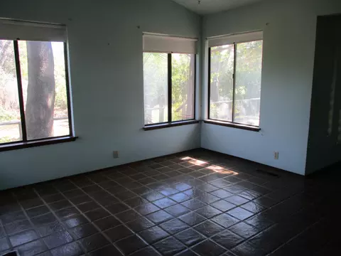 1288 Hawthorne Ave, Redding, CA 96002 photo 6