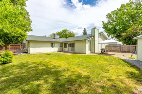 2730 Teal Ct, Redding, CA 96001 photo 17
