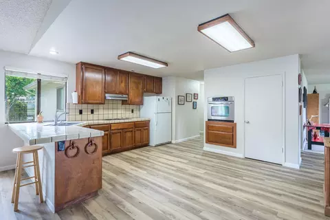 2730 Teal Ct, Redding, CA 96001 photo 6