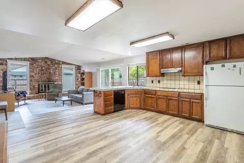 2730 Teal Ct, Redding, CA 96001 photo 4