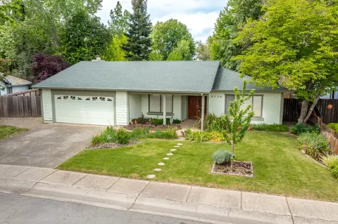 2730 Teal Ct, Redding, CA 96001 photo 1