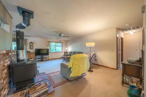 17104 Jay Dee Ln, Anderson, CA 96007 photo 31