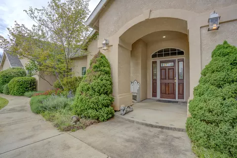 19734 Midland Dr, Redding, CA 96003 photo 3