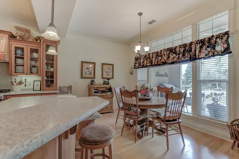 19734 Midland Dr, Redding, CA 96003 photo 7