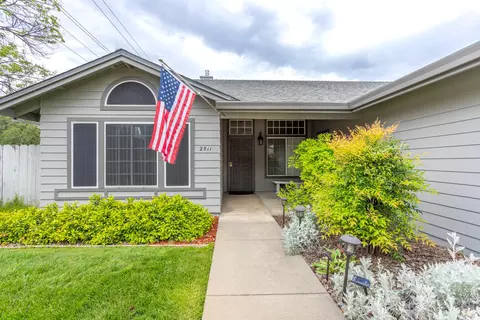 2511 Yana Ave, Redding, CA 96002 photo 2
