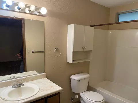 1222 Jaxon Way, Redding, CA 96003 photo 8
