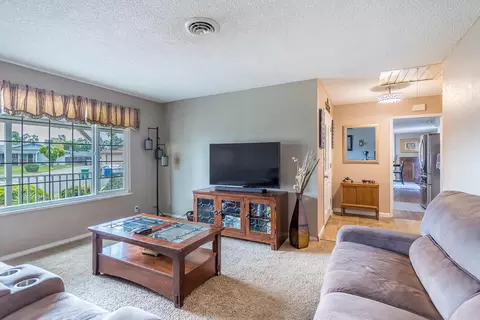 2070 Roxford Ct, Redding, CA 96001 photo 3