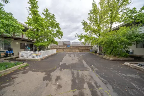 620 632 Iris Dr, Redding, CA 96002 photo 3