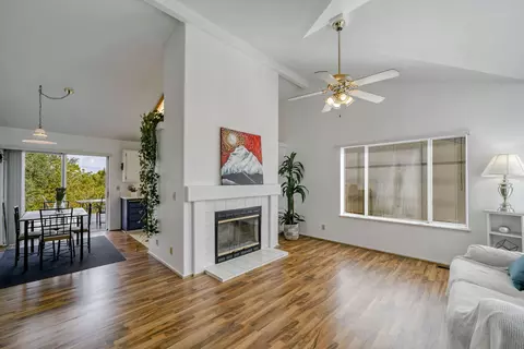 450 Viewpoint Dr, Redding, CA 96003 photo 5