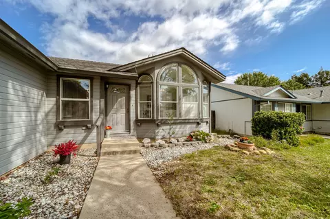 450 Viewpoint Dr, Redding, CA 96003 photo 3