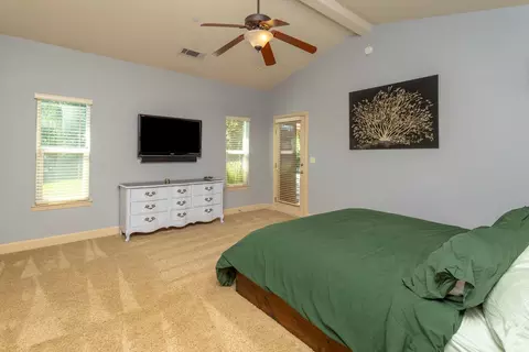7526 Robles Dr, Redding, CA 96002 photo 20