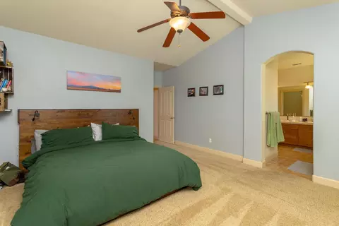 7526 Robles Dr, Redding, CA 96002 photo 21