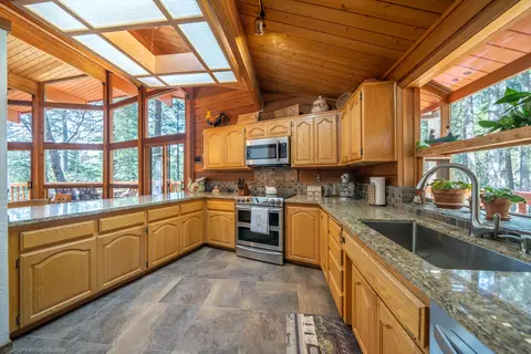 30562 Thumper Dr, Shingletown, CA 96088 photo 22