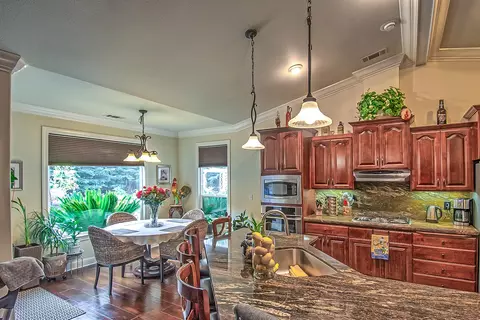 2907 Ross Creek Ct, Redding, CA 96002 photo 11