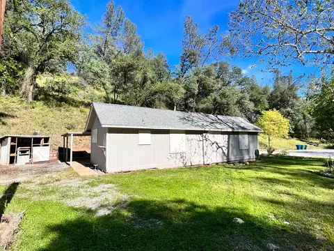 250 Lost Ln, Redding, CA 96003 photo 16