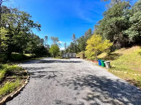 250 Lost Ln, Redding, CA 96003 photo 6