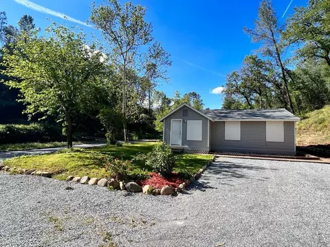 250 Lost Ln, Redding, CA 96003 photo 7