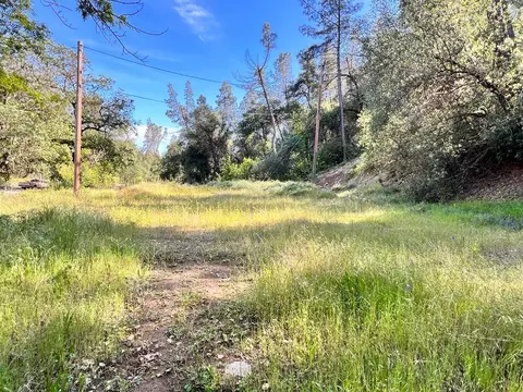 250 Lost Ln, Redding, CA 96003 photo 19
