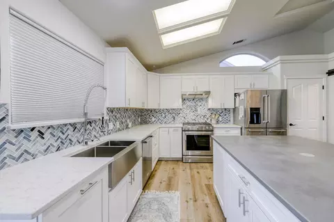2096 Quartz Way, Redding, CA 96001 photo 21
